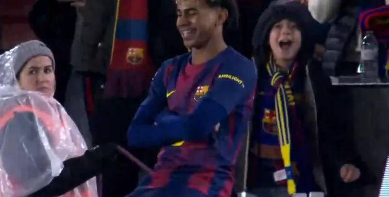 超级世界波！亚马尔凌空侧钩破门斩获2026西甲首球，弗里克狂喜庆祝